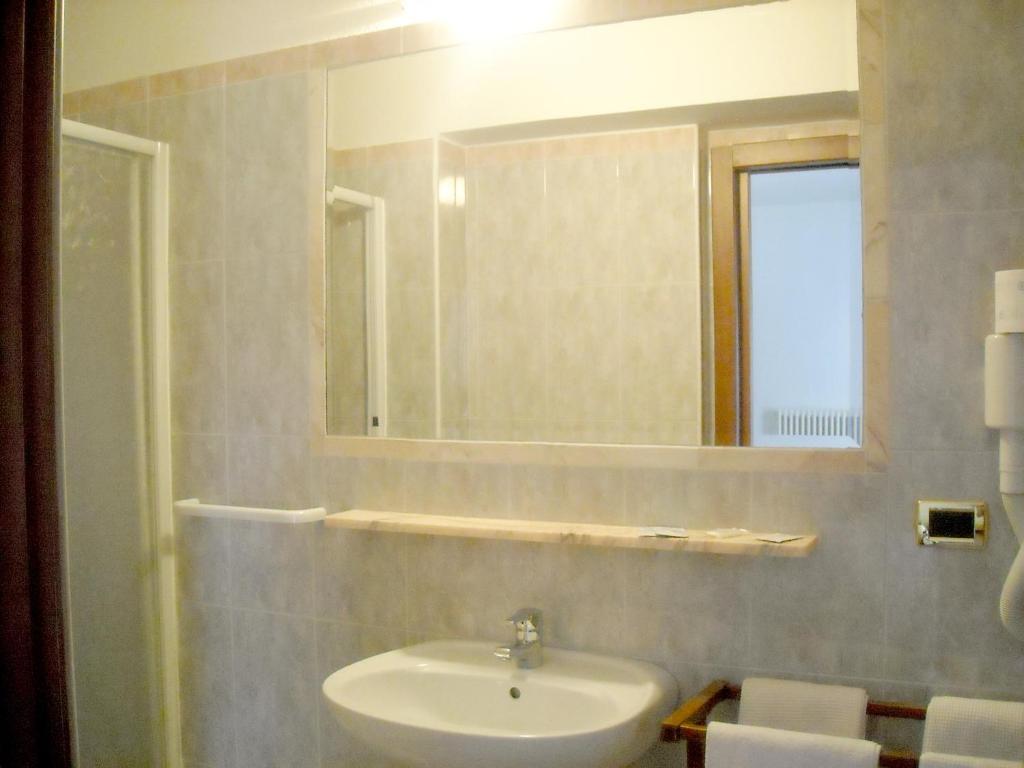 Hotel Faedo Pineta Rom bilde